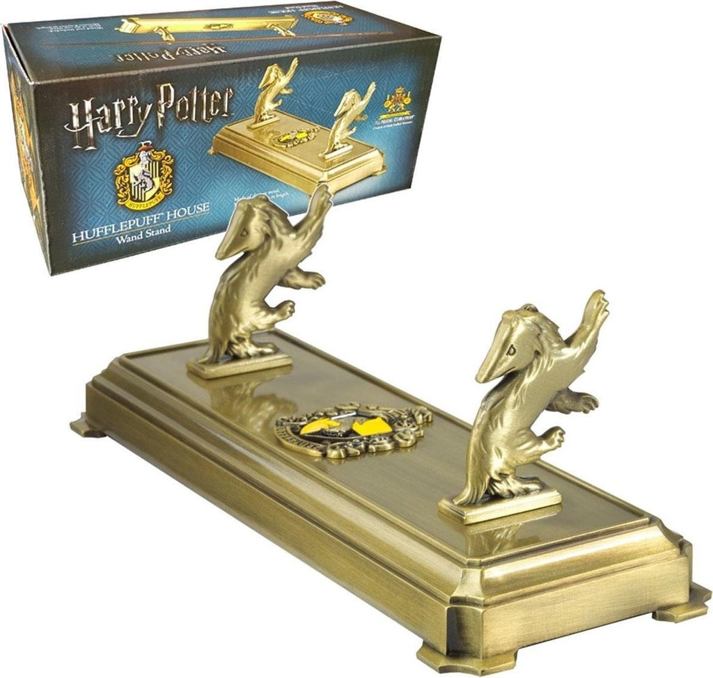 The Noble Collection Harry Potter toverstaf standaard hufflepuff 20 cm goudkleurig – toverstafhouder