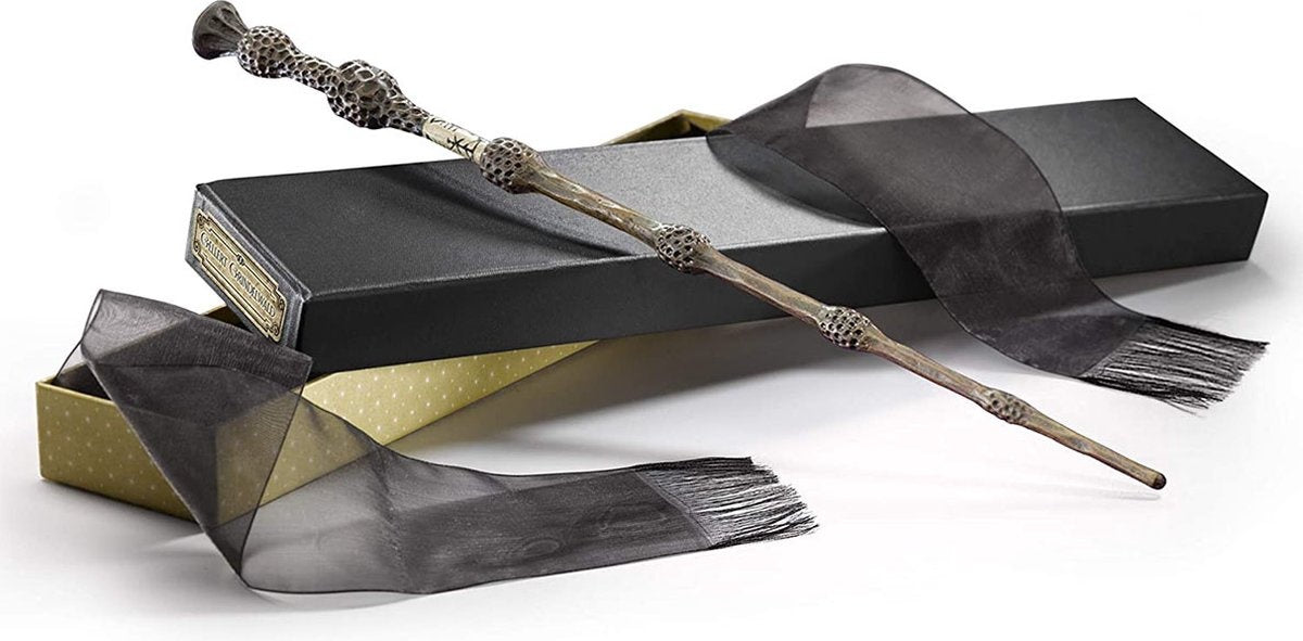 Fantastic Beasts 2 wand gellert grindelwald