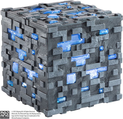 Minecraft: illuminating diamond ore cube
