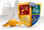The Noble Collection Harry Potter – knuffel – golden snitch crest kussen