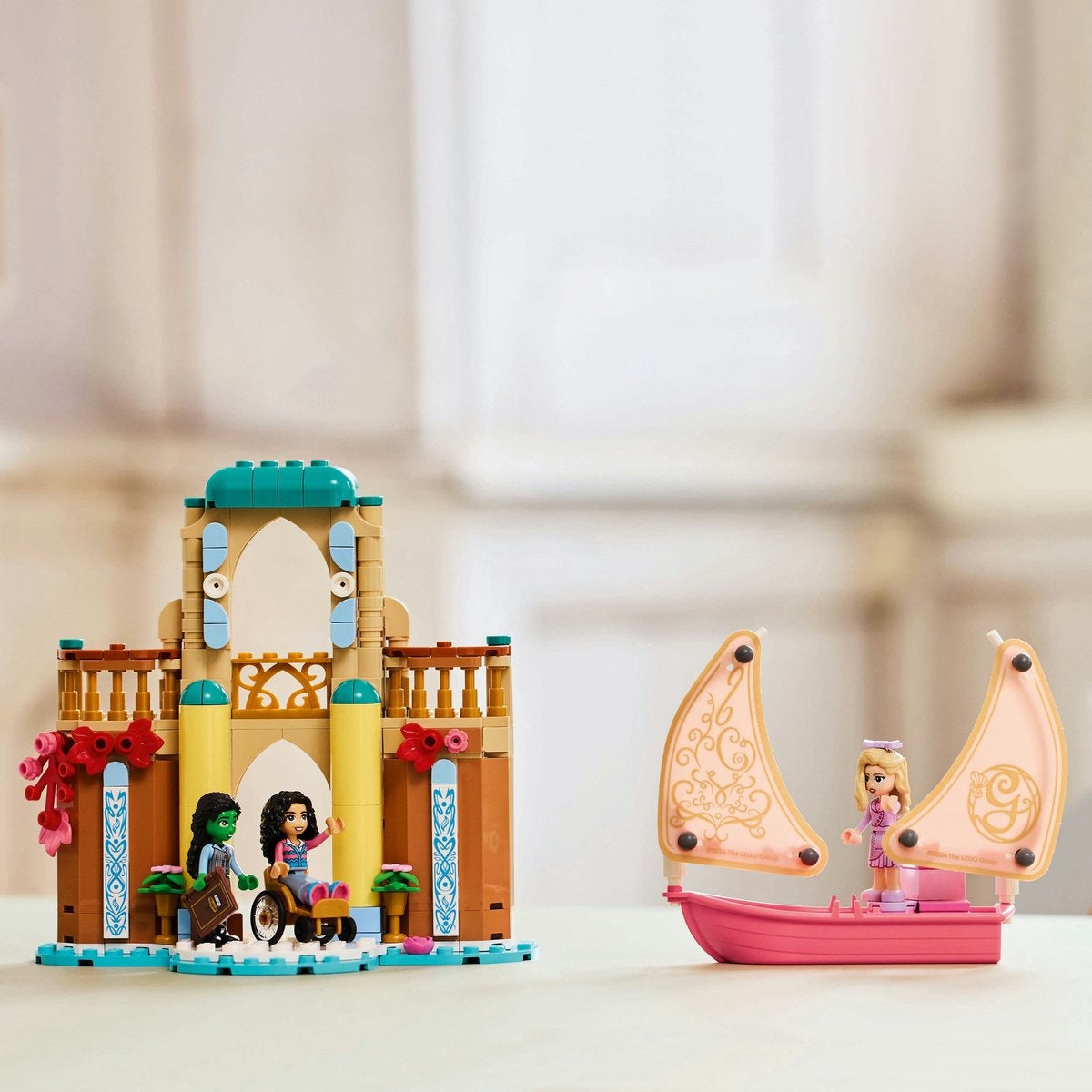 Lego wicked glinda, elphaba en nessarose op shiz university speelgoed boot en poppenhuis set 75681