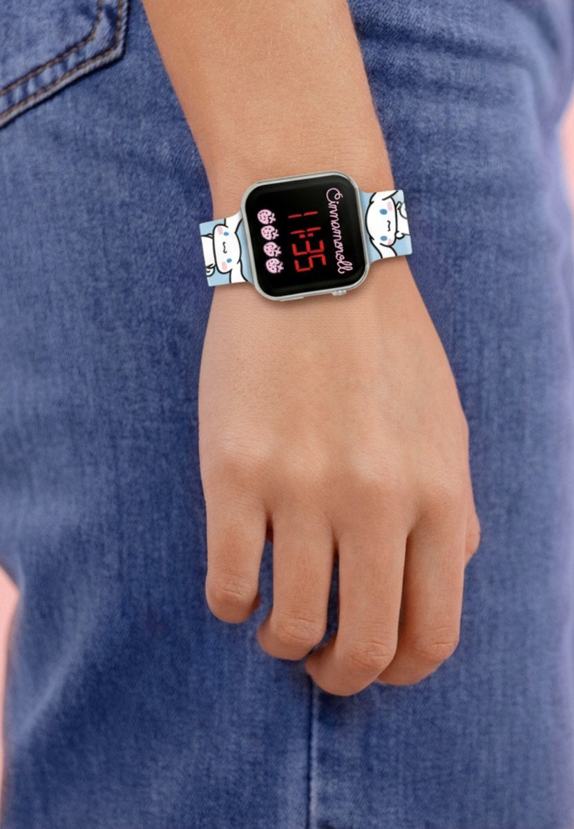 Hello kitty & friends cinnamoroll led kinderhorloge – digitaal horloge met led-display – verstelbare siliconen band – officieel sanrio kinderhorloge
