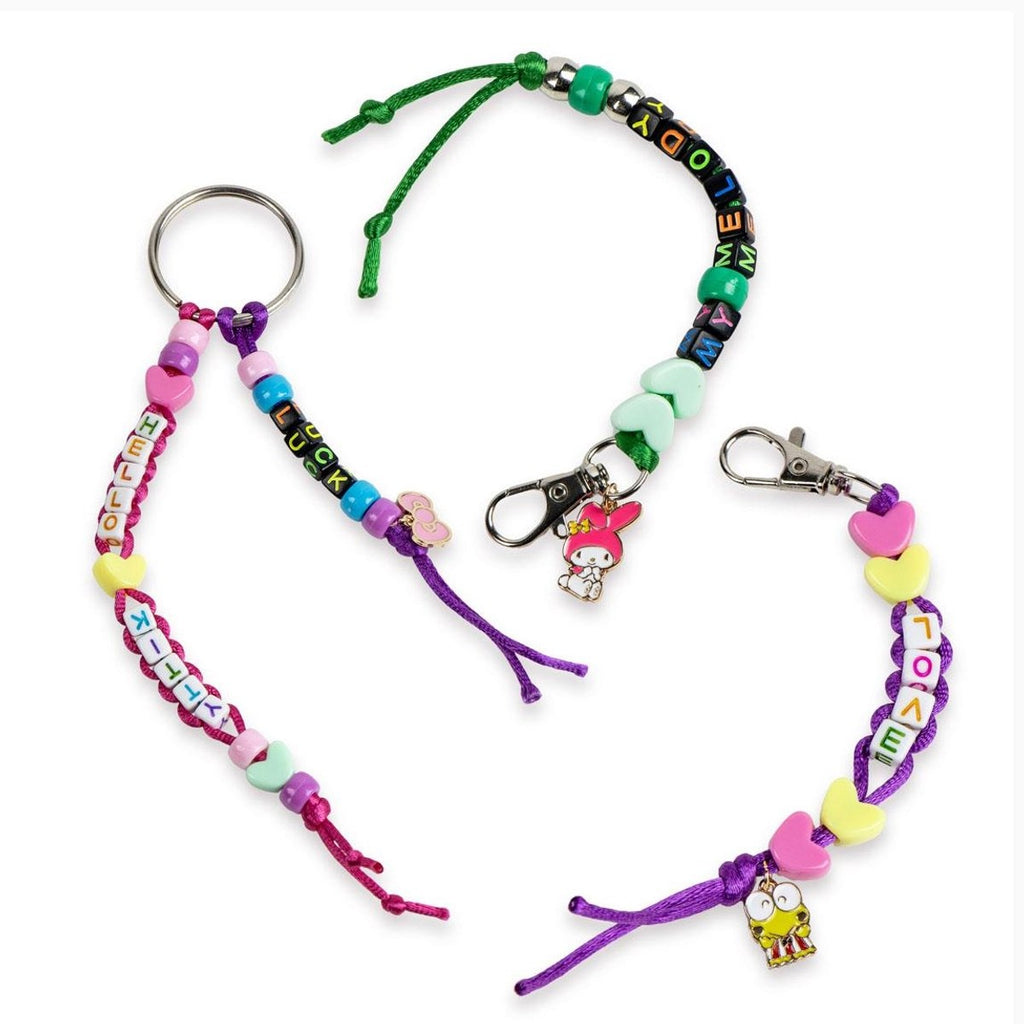 Hello kitty diy armbandjes en sleutelhangers set – 250+ kralen – inclusief bedels, koorden, clips en telefoonhanger – knutselset kinderen
